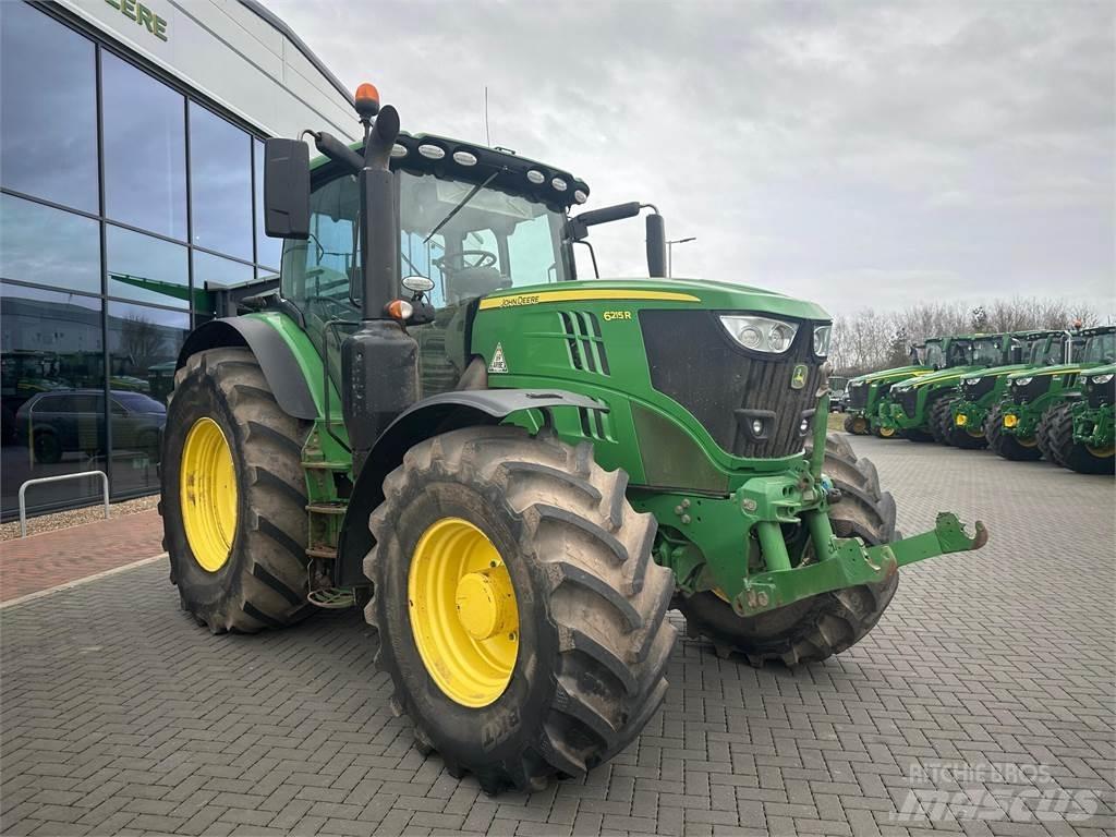 John Deere 6215R 트랙터