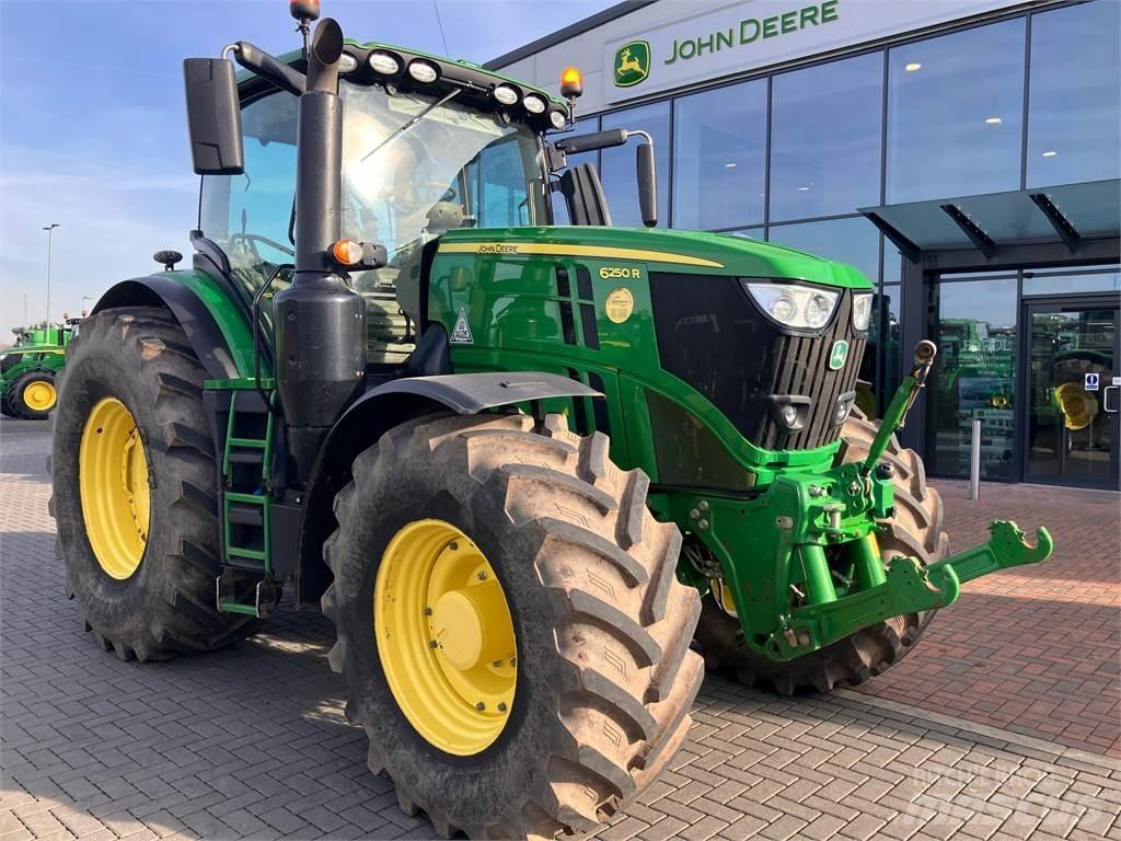 John Deere 6250R 트랙터