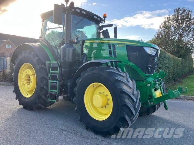 John Deere 6250R 트랙터