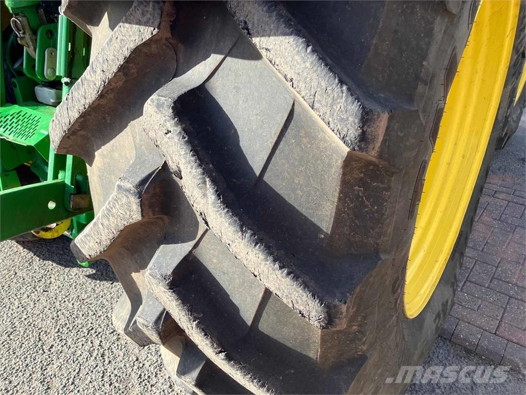 John Deere 6R 215 트랙터