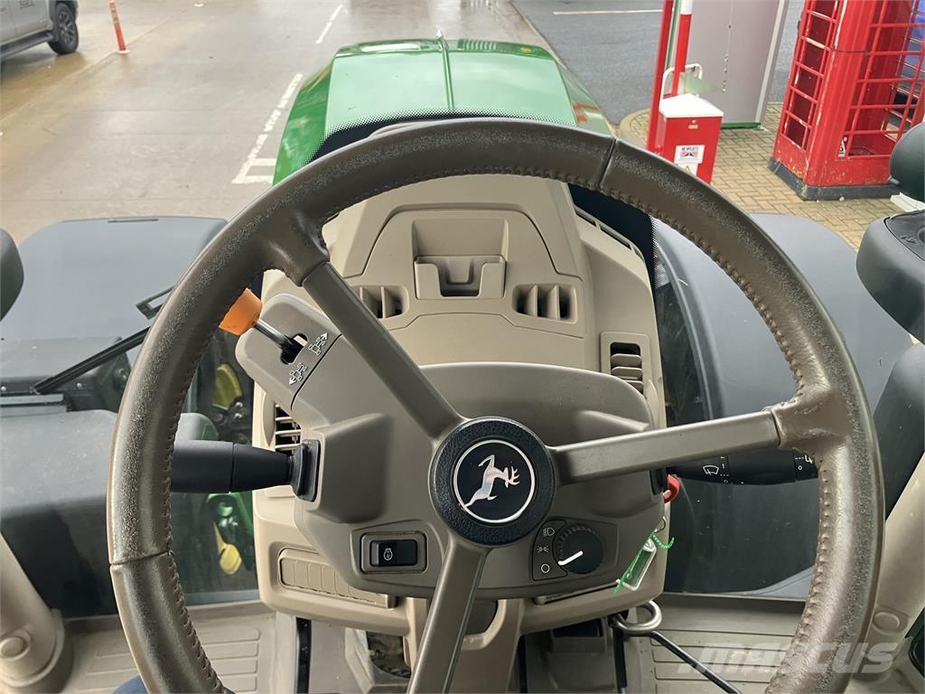 John Deere 6R 215 트랙터