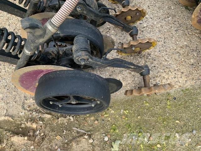 John Deere 750A 드릴