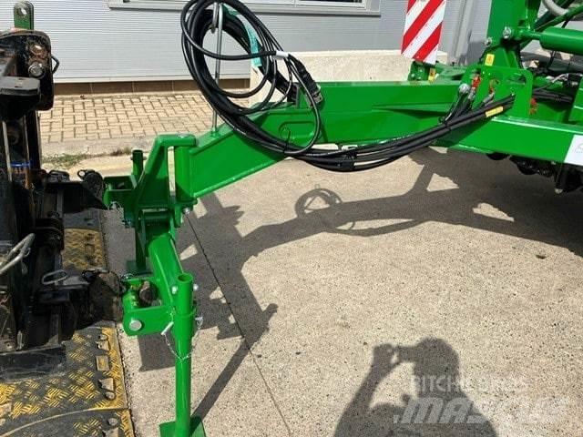 John Deere 750A 드릴
