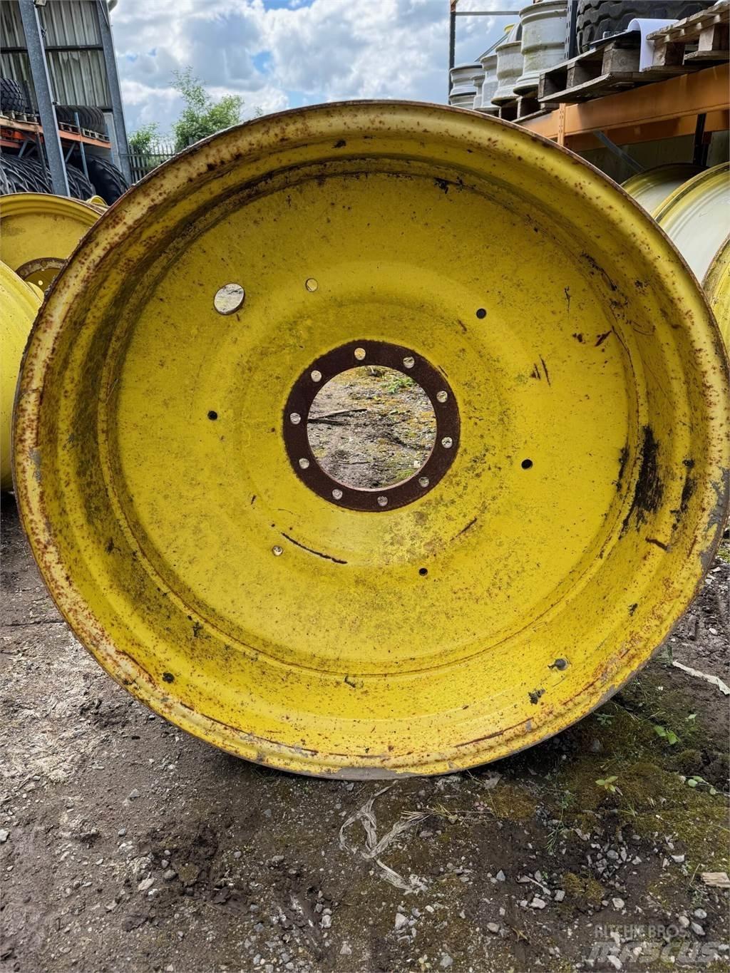 John Deere Example 타이어, 휠 및 림