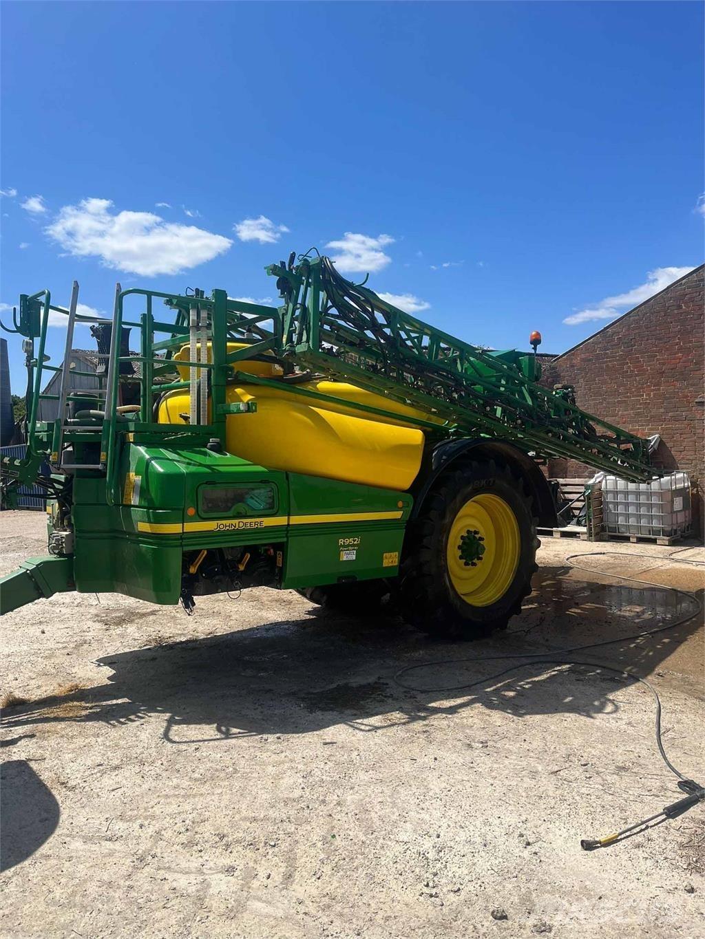 John Deere R952i 자주 동력 분무기