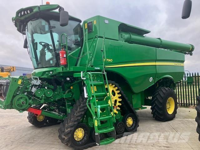 John Deere S790 콤바인 수확기
