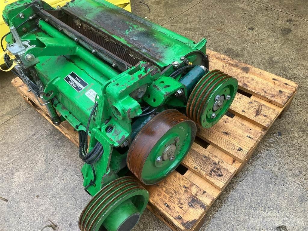 John Deere Wholecrop KP 자동 초지기계