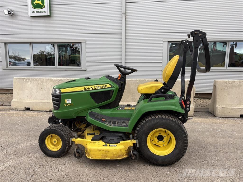 John Deere X940 탑승형 잔디깎기