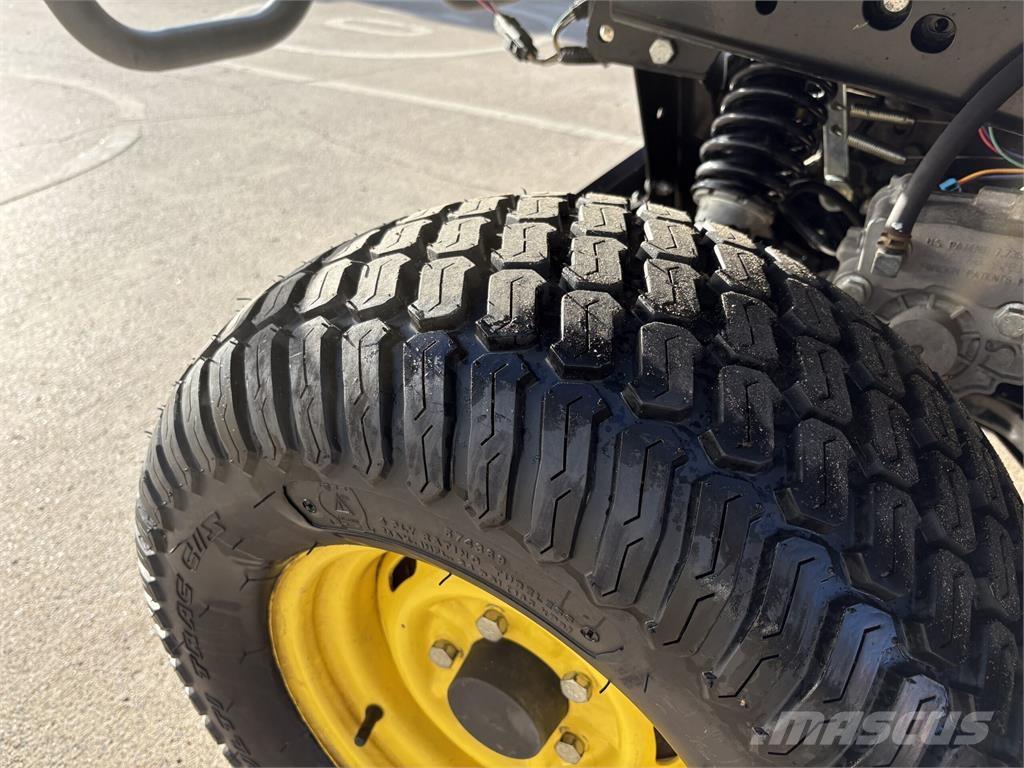 John Deere XUV855M 다목적 장비