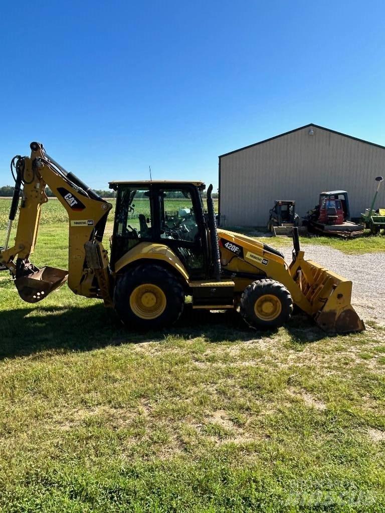 CAT 420 F2 ST 백호로더