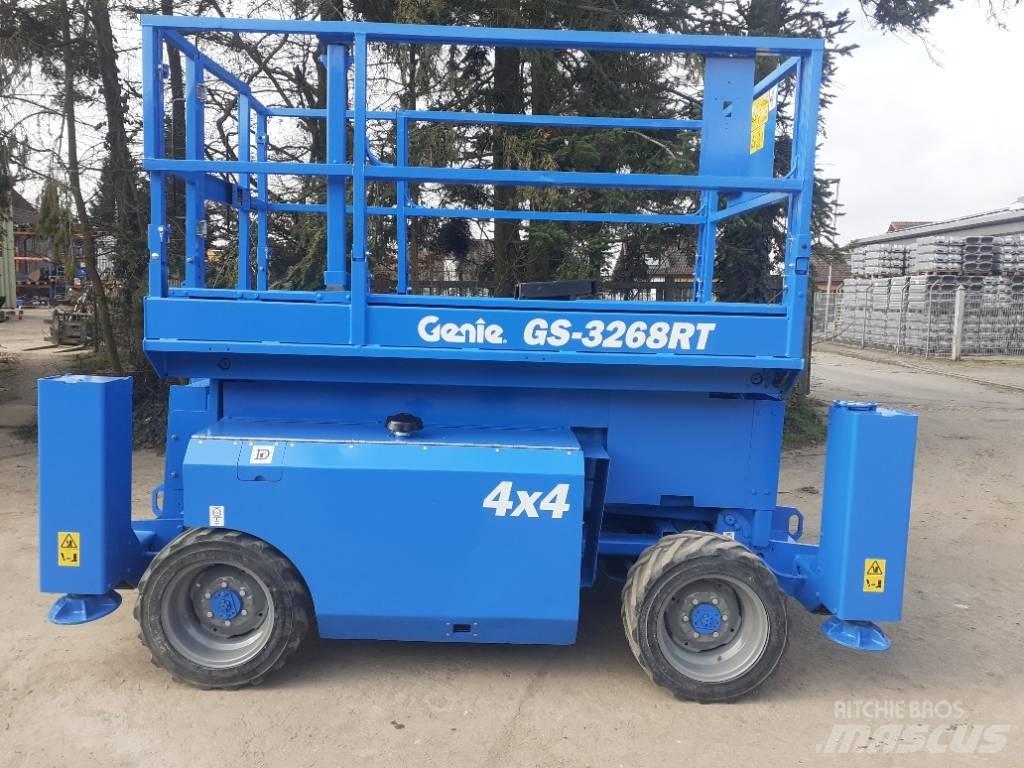 Genie GS 3268 RT 가위형 리프트