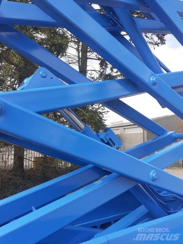 Genie GS 3268 RT 가위형 리프트