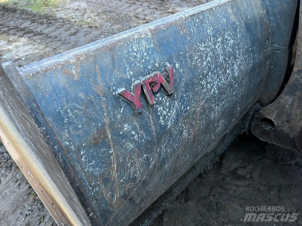Volvo BM L 120  휠로우더