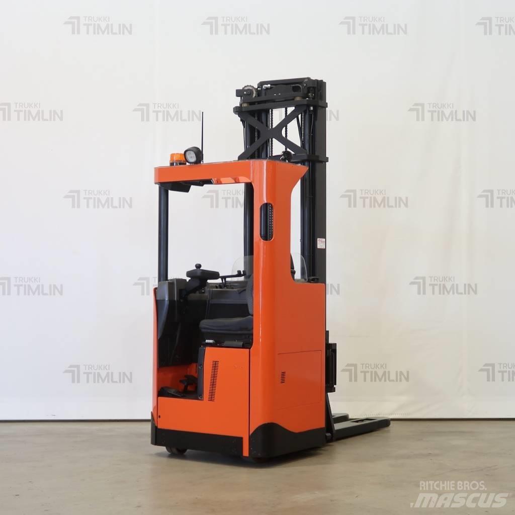 BT SRE160L 보행식 리치 지게차