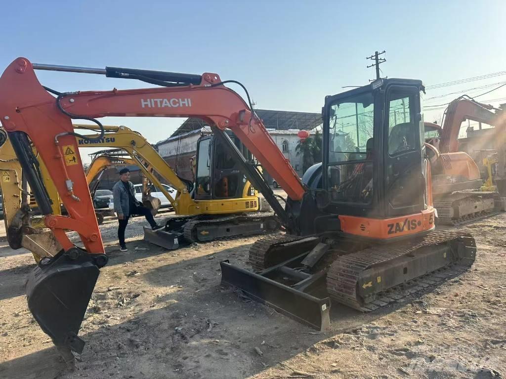 Hitachi ZX 55 UR 소형 굴삭기 7톤 미만
