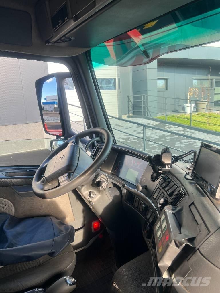 Bronto S37XDT 트럭 탑재 고소작업대