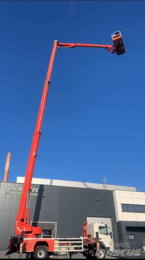 Bronto S37XDT 트럭 탑재 고소작업대