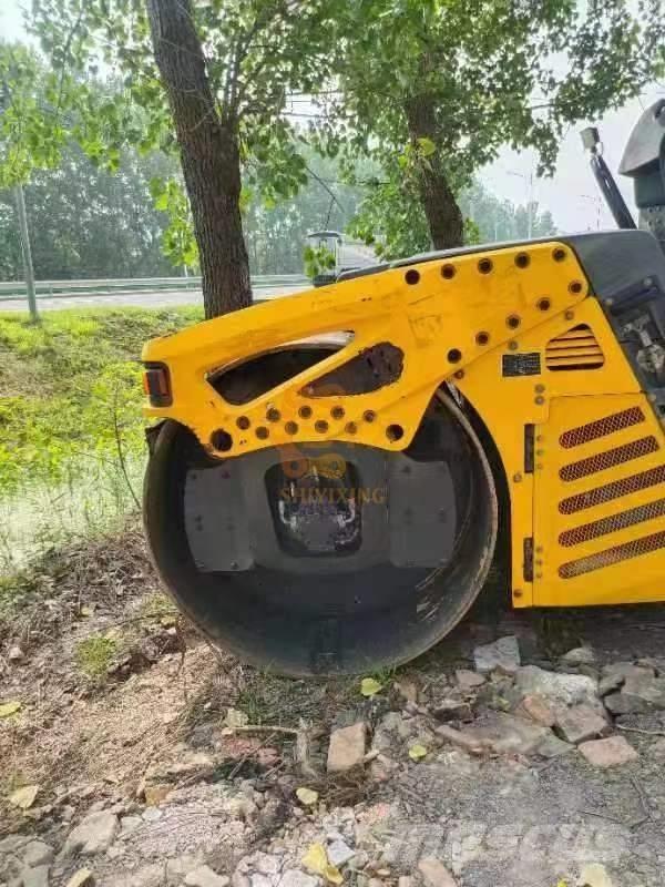 Sakai SW 770 ND 트윈 드럼 롤러