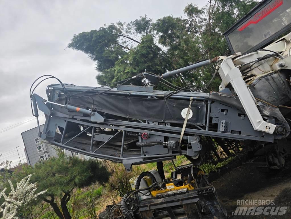 Wirtgen W 1900 아스팔트 콜드 밀링 기계