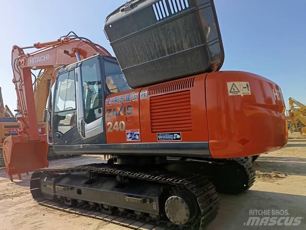 Hitachi ZX 240 대형 굴삭기 29톤 이상