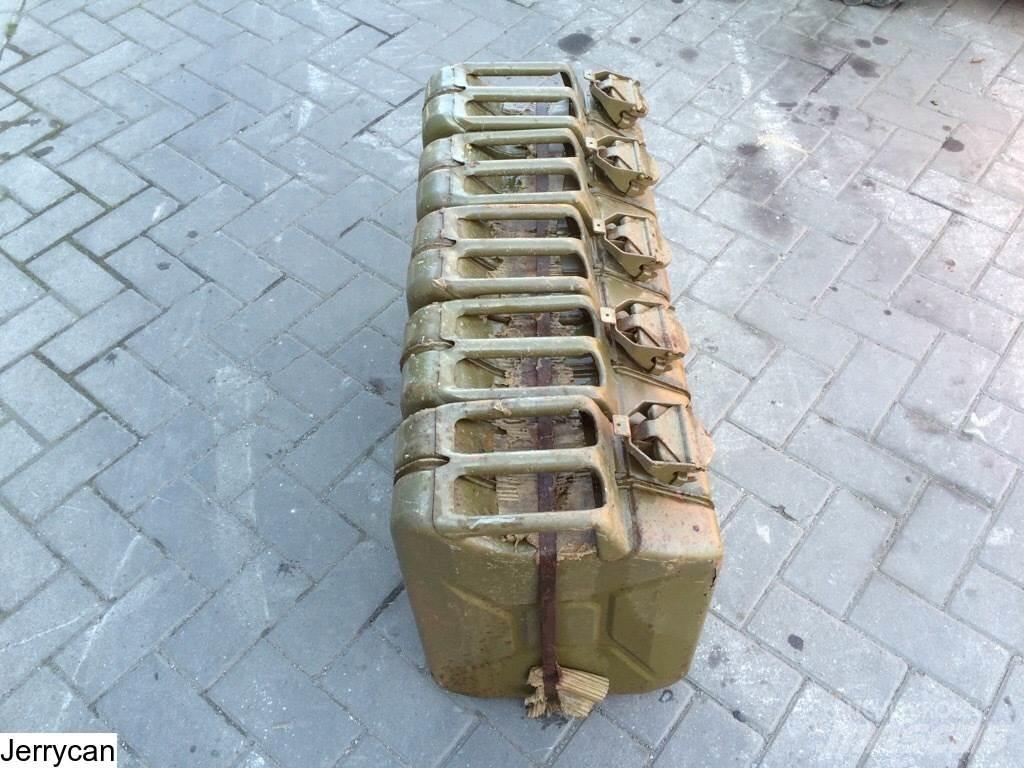  Jerrycan 탱크 컨테이너