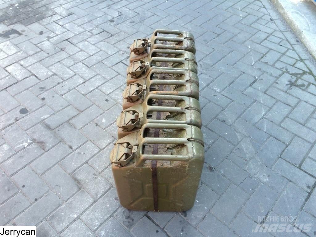  Jerrycan 탱크 컨테이너