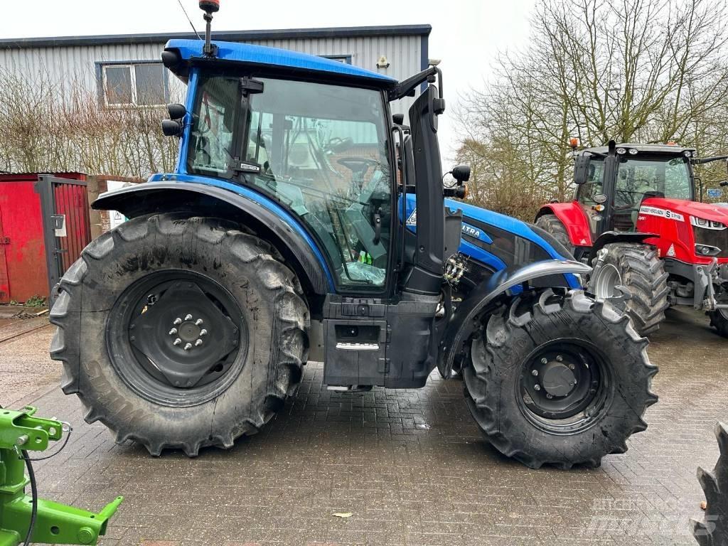 Valtra G125EA 트랙터