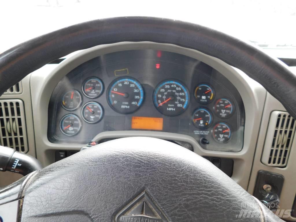 International 4300 컨테이너 트럭