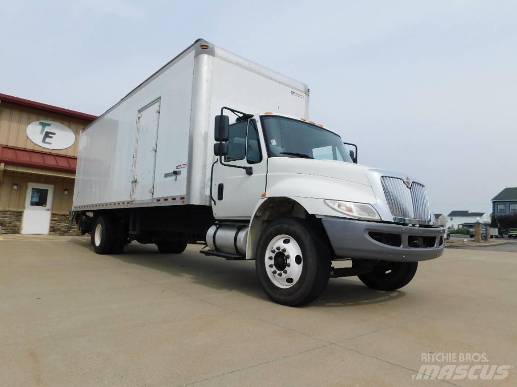 International 4300 컨테이너 트럭