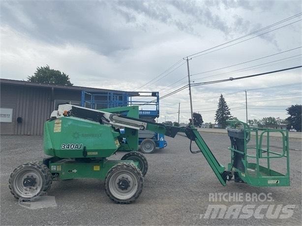 JLG 340 AJ 관절형 전동이동 리프트