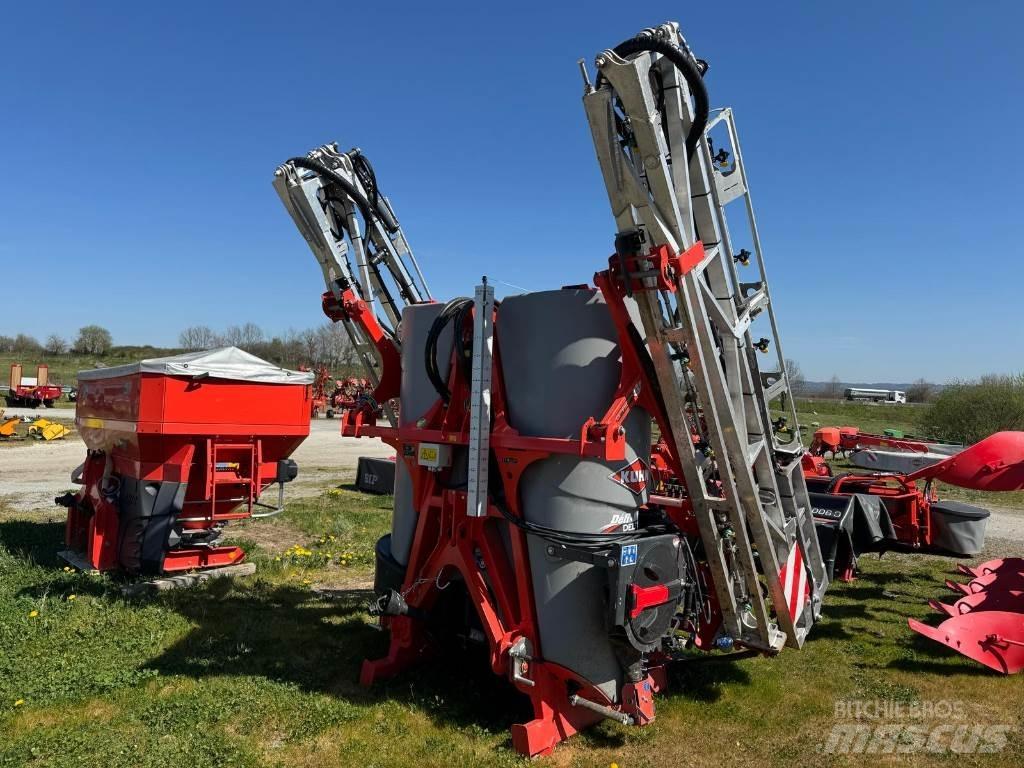 Kuhn DELTIS 2 견인형 분무기