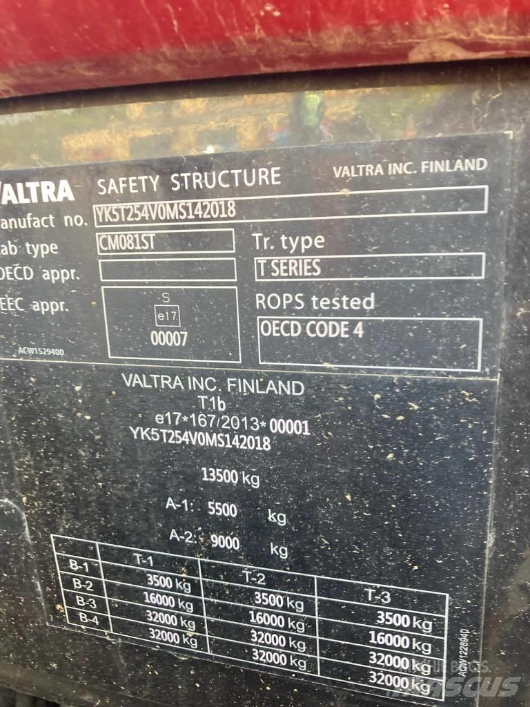 Valtra T 254 V 트랙터