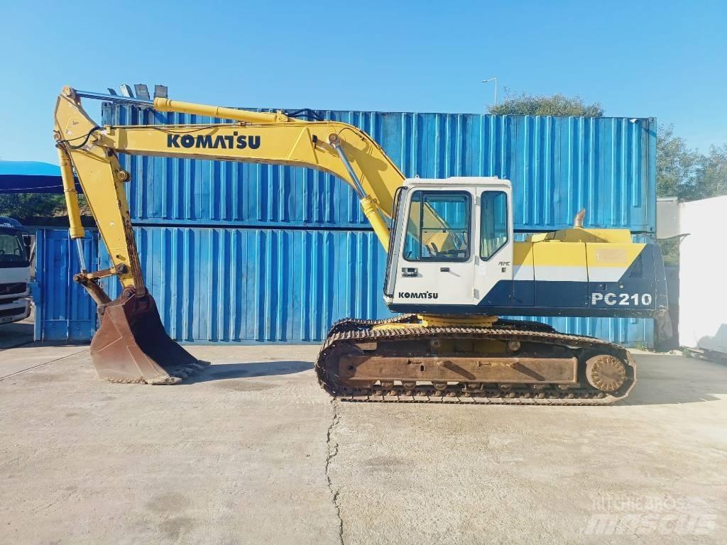 Komatsu PC 210-5 대형 굴삭기 29톤 이상