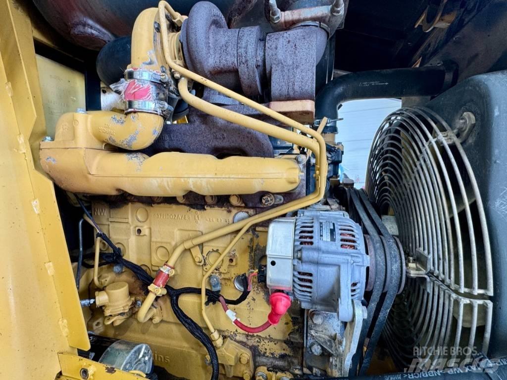 CAT 432 D 백호로더