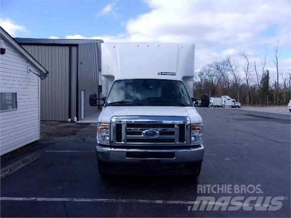 Ford E450 탑차 트럭