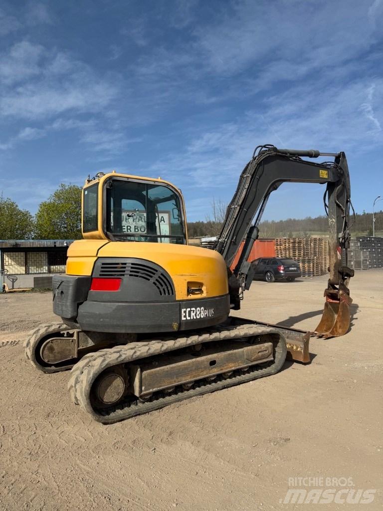 Volvo ECR 88 중형굴삭기 7톤-28톤