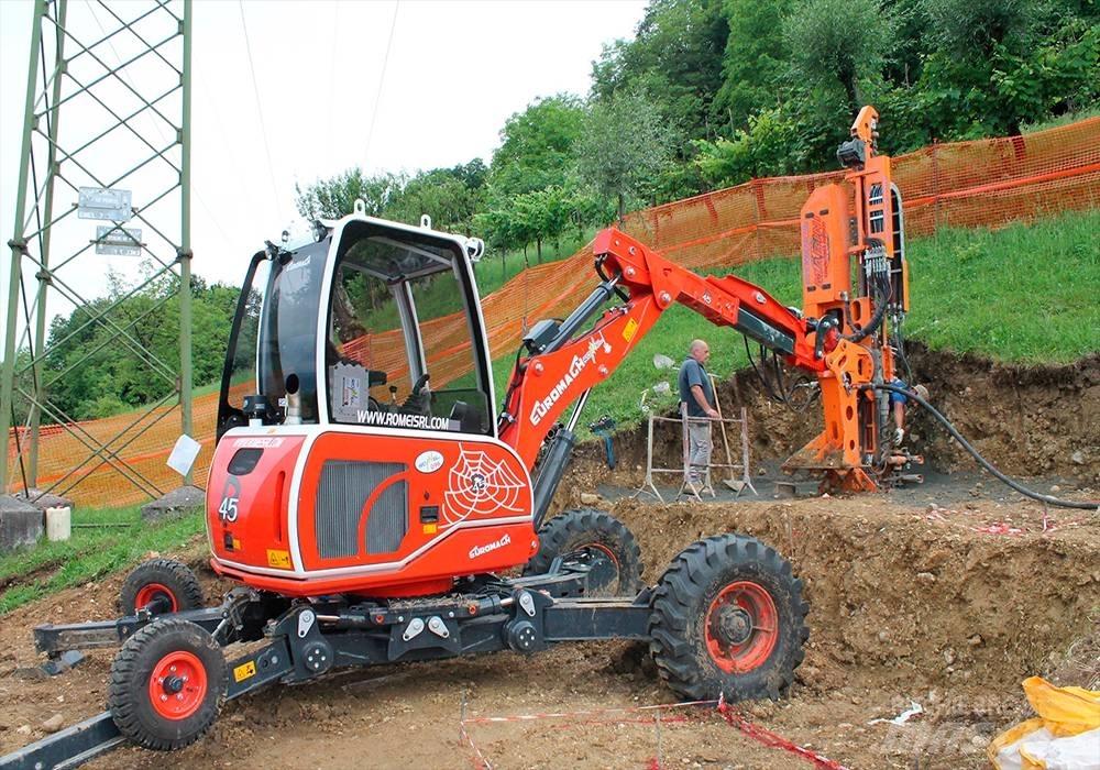 Euromach R45 수륙양용 굴삭기