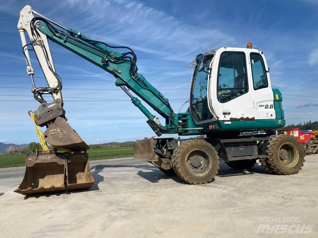 New Holland MH 2.6  휠 굴삭기