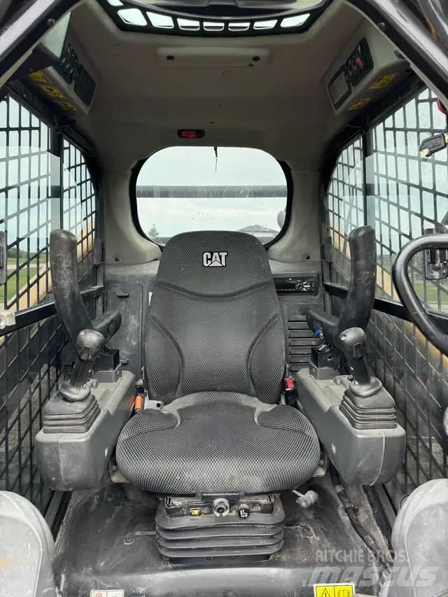CAT 289 D3  스키드로더