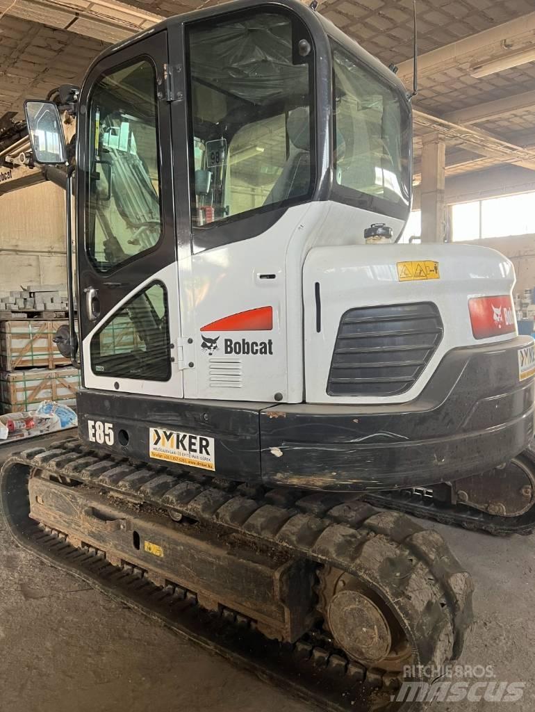 Bobcat E 85 중형굴삭기 7톤-28톤