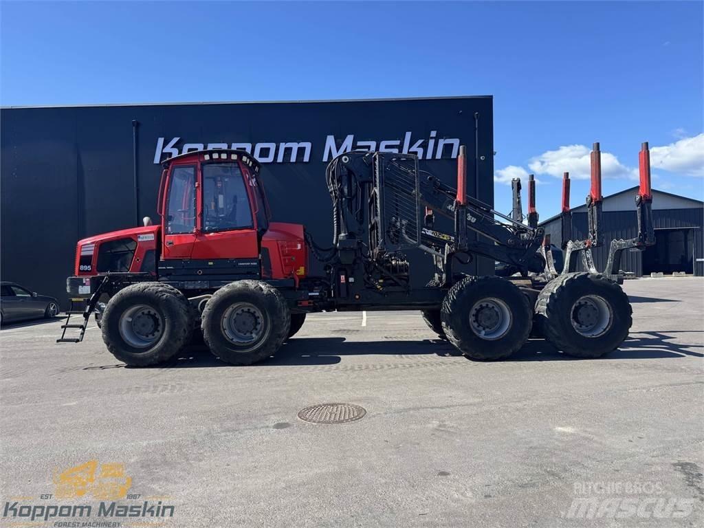 Komatsu 895 원목 포워더