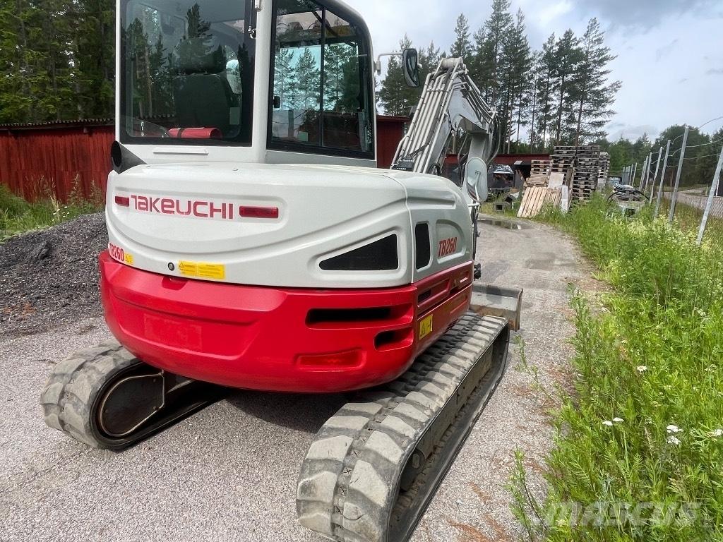 Takeuchi TB 260 소형 굴삭기 7톤 미만