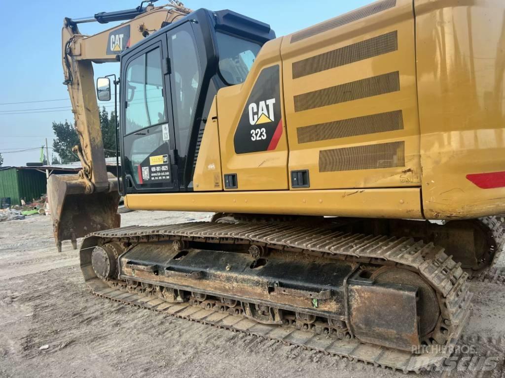 CAT 323 GC 대형 굴삭기 29톤 이상