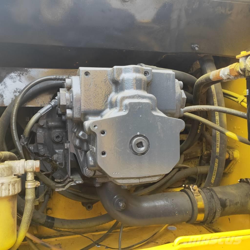 Komatsu PC200-7 대형 굴삭기 29톤 이상