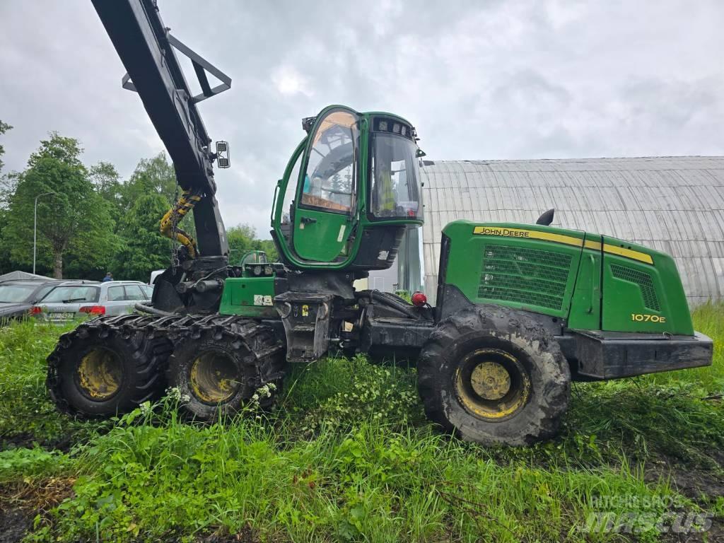 John Deere 1070 E 원목 하베스터