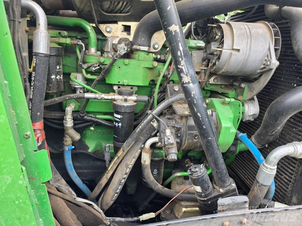 John Deere 1070 E 원목 하베스터