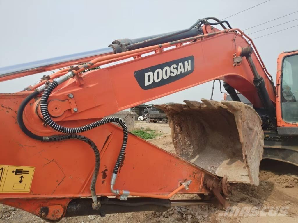 Doosan DX225LC-9C 대형 굴삭기 29톤 이상
