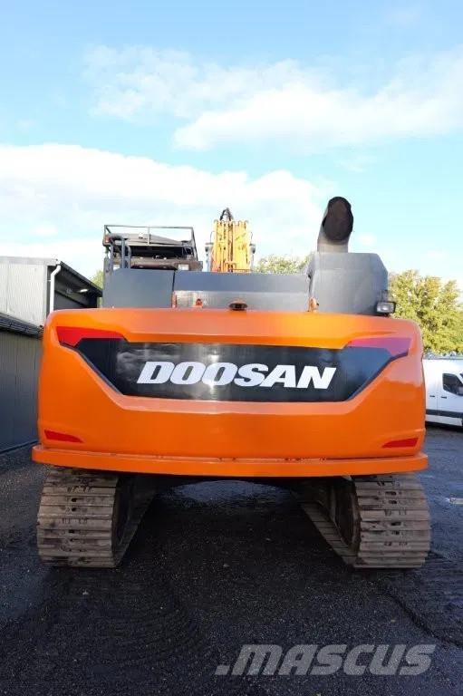 Doosan DX300LC 대형 굴삭기 29톤 이상