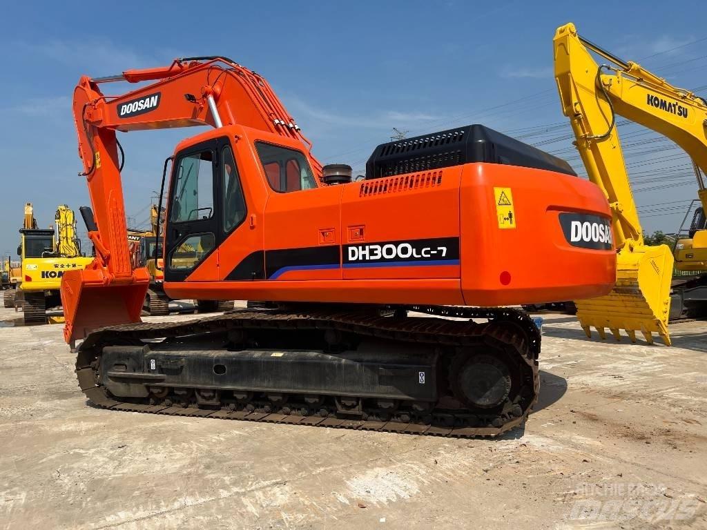Doosan DH 300 LC-7 대형 굴삭기 29톤 이상