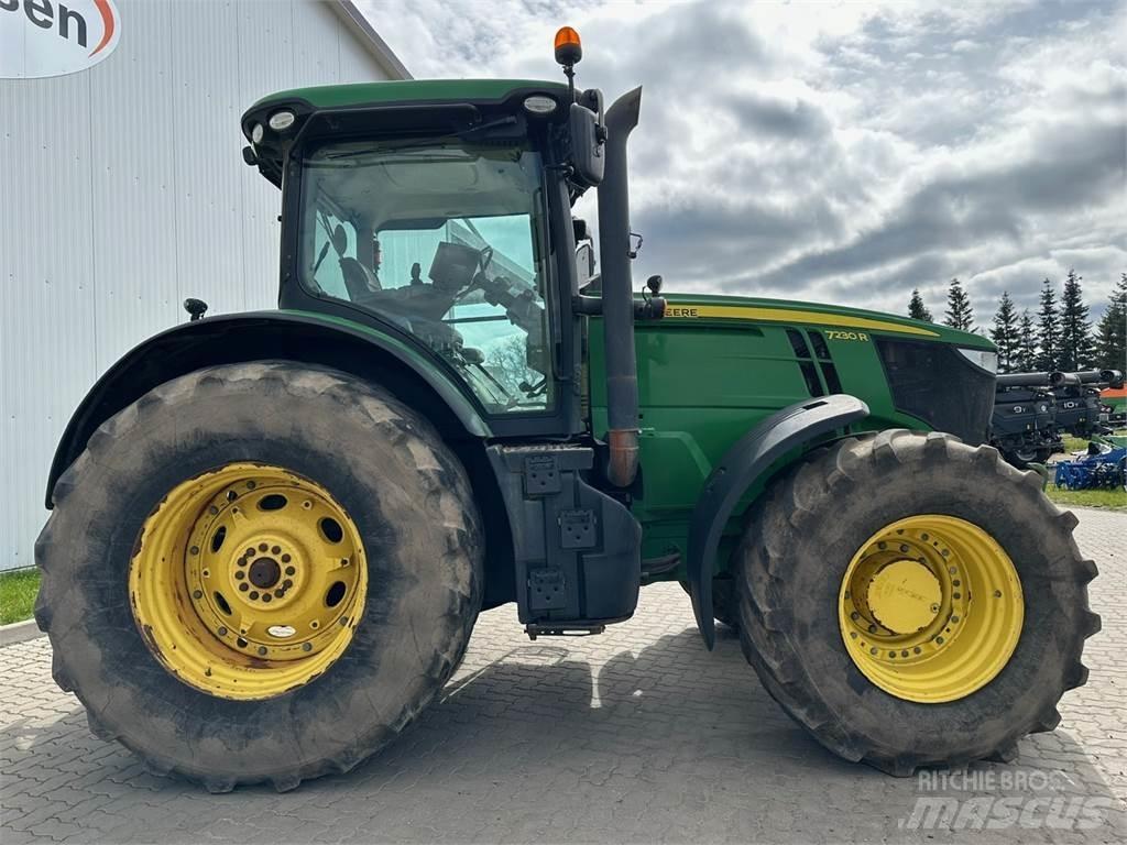 John Deere 7230R 트랙터